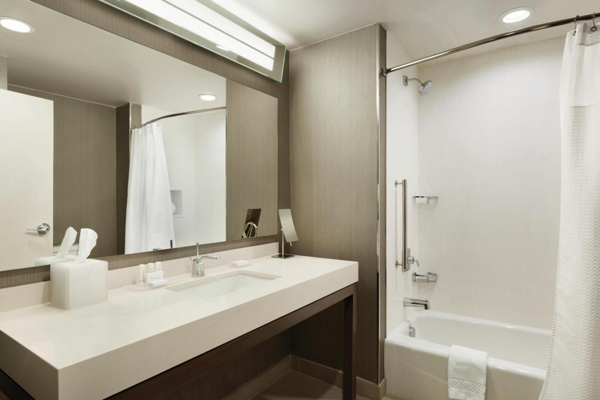 Courtyard By Marriott El Paso East/I-10 Hotell Exteriör bild