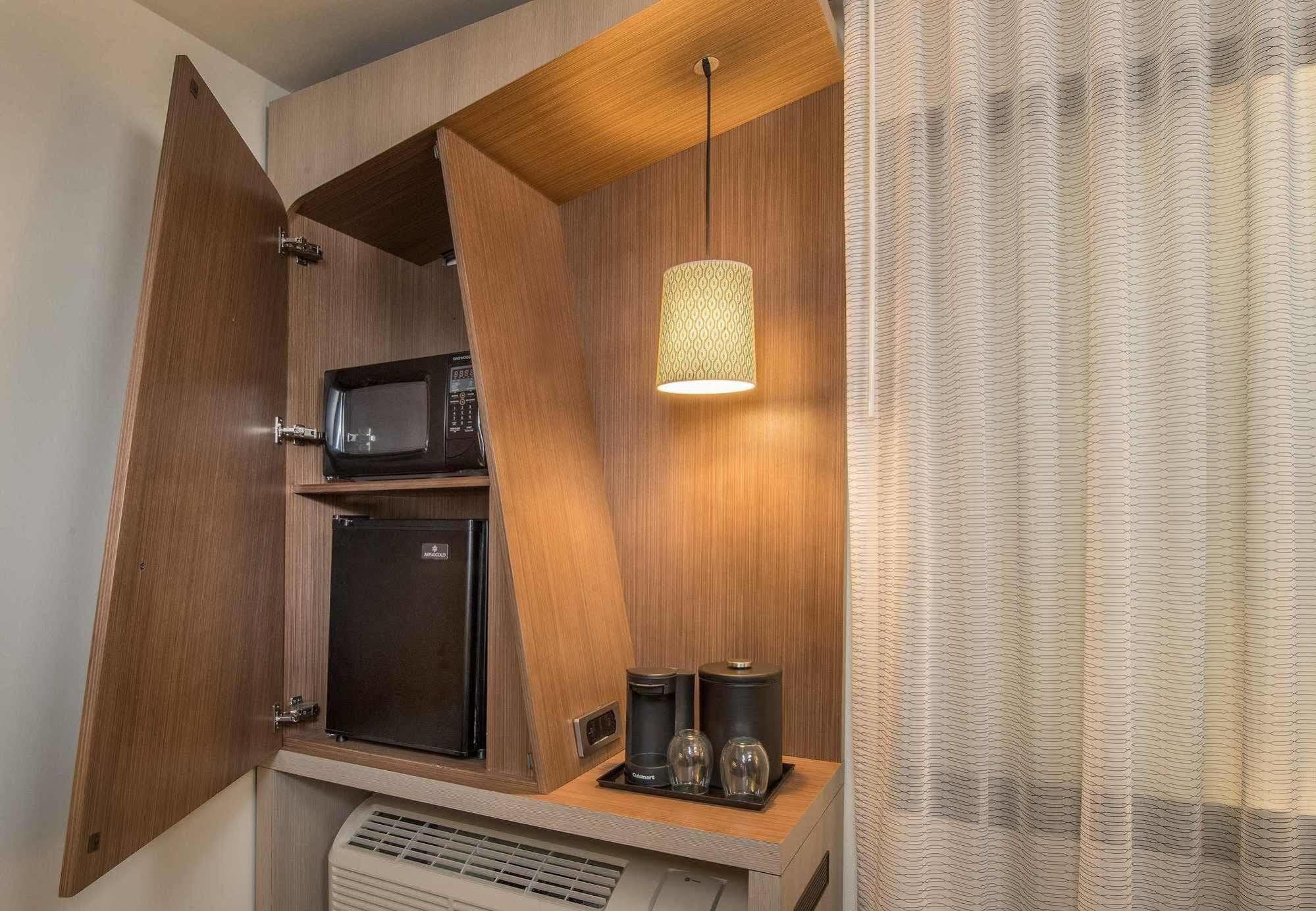 Courtyard By Marriott El Paso East/I-10 Hotell Exteriör bild